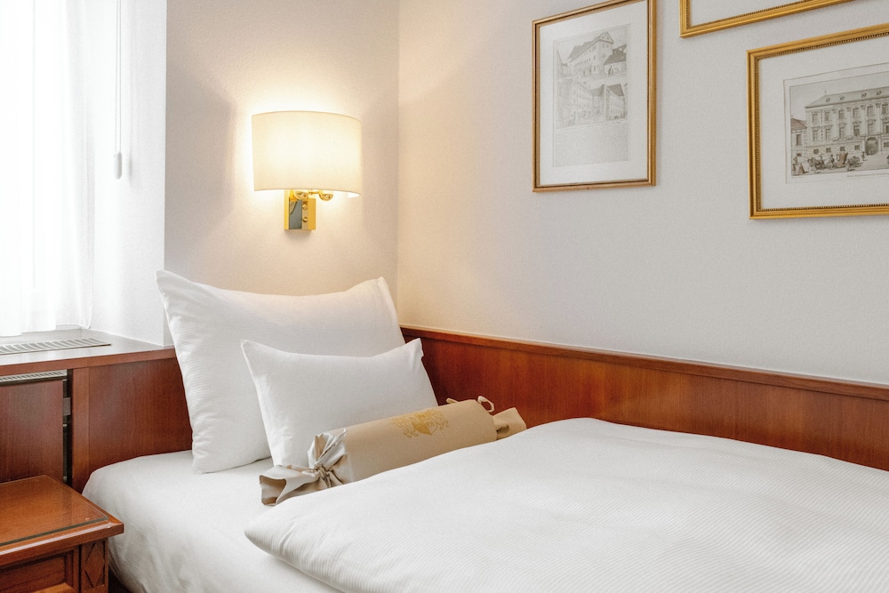 Single Room photo 3