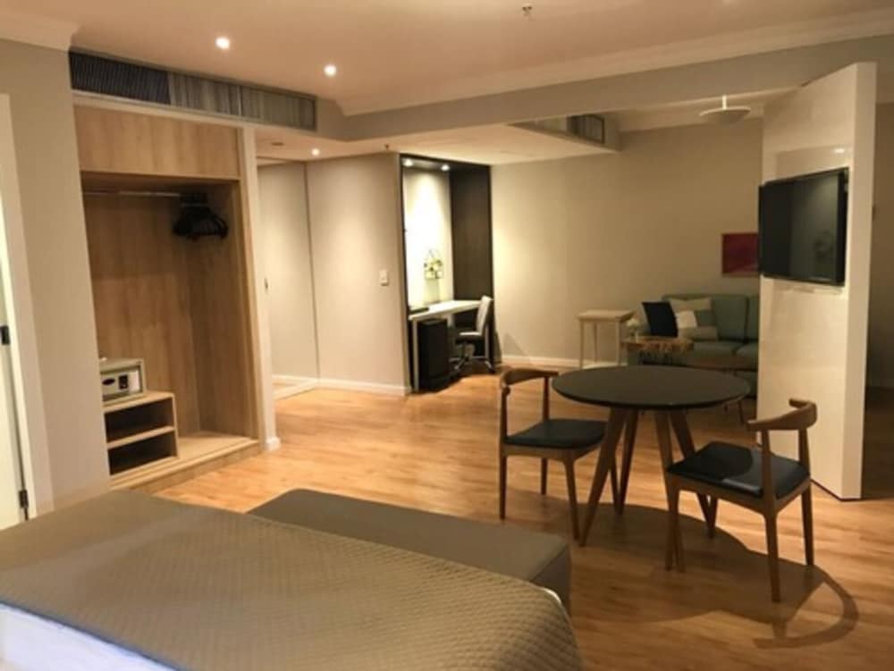 Premium Suite