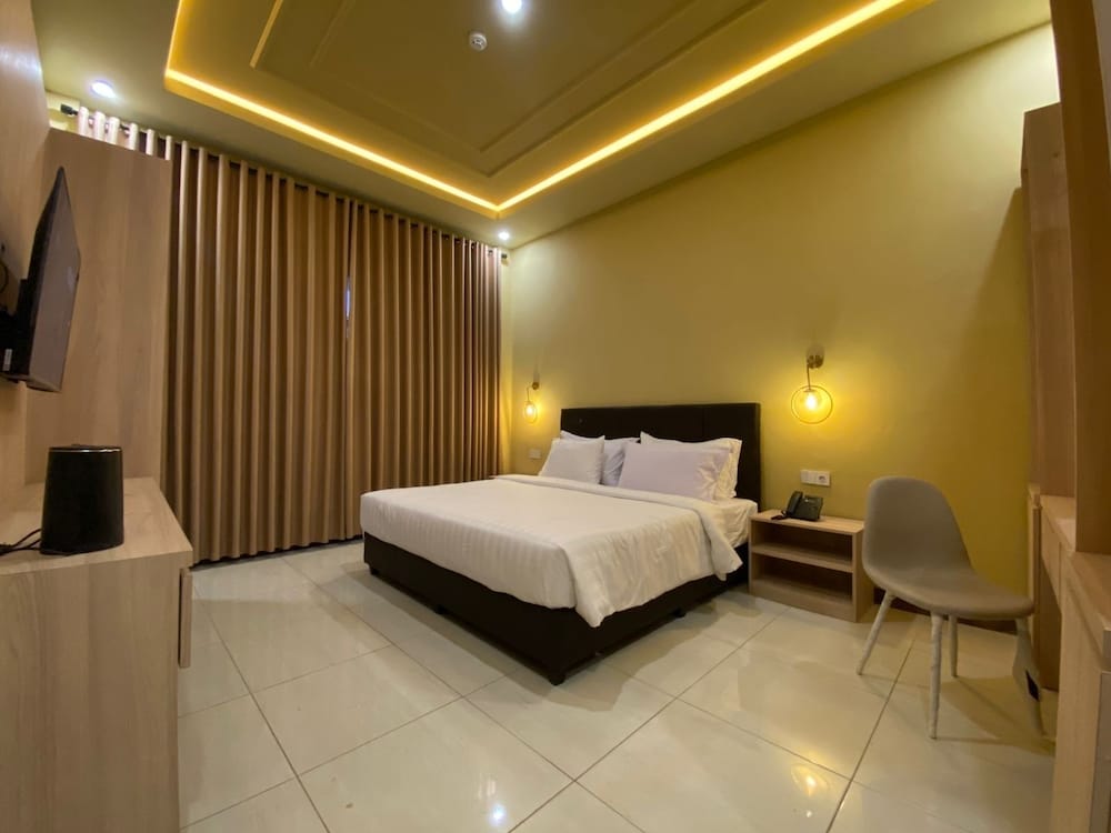 Deluxe Double or Twin Room