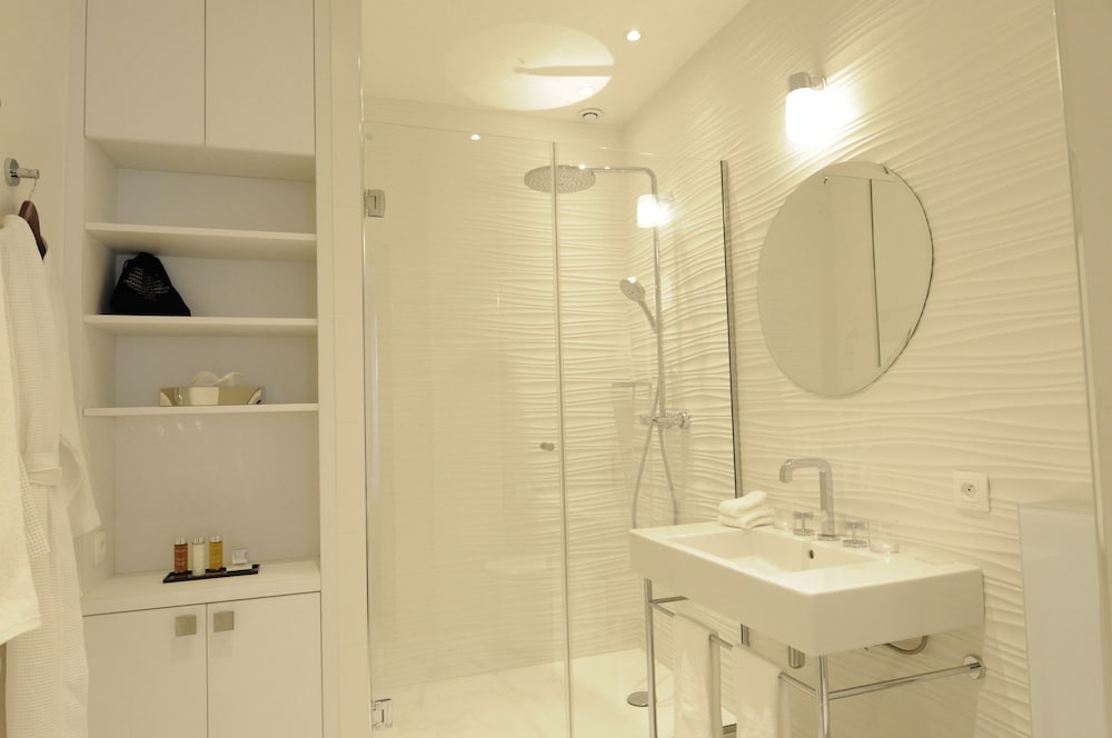 Standard Double or Twin Room photo 2