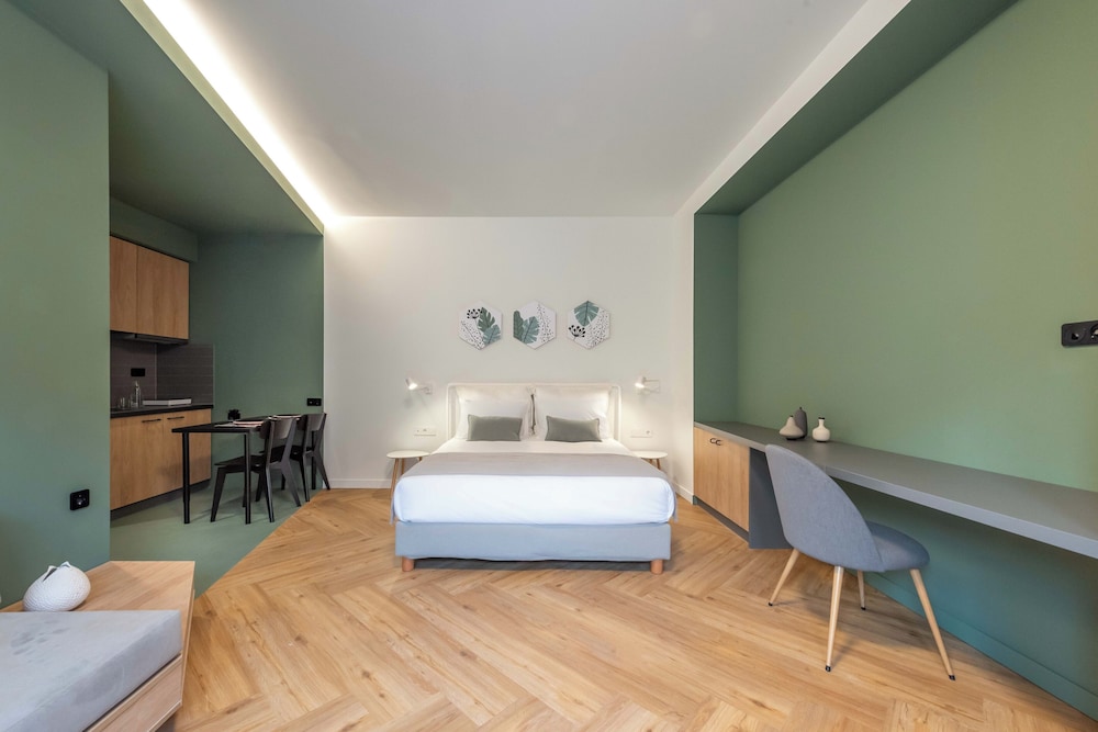 Design Suite, City View