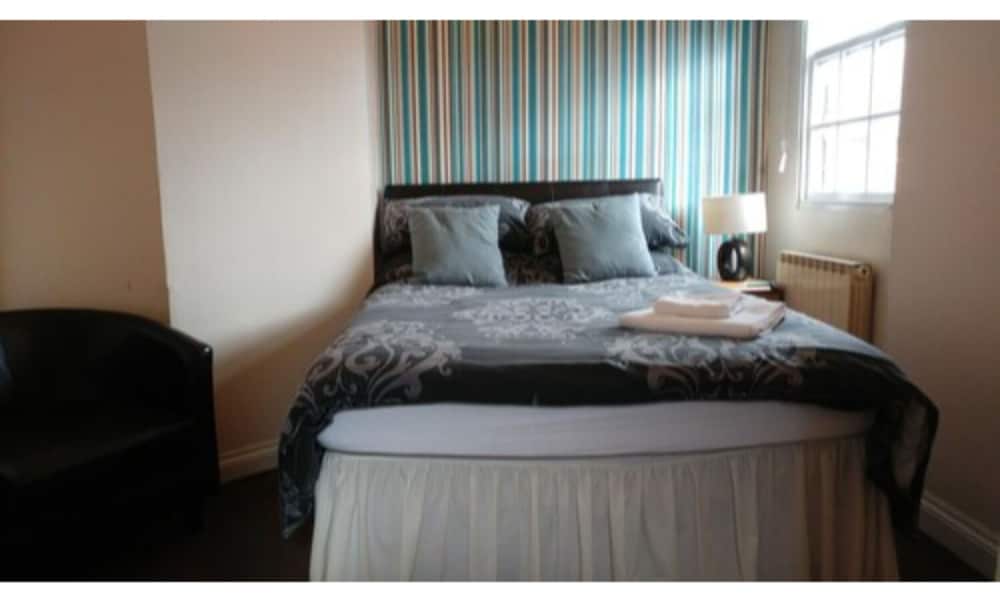 Deluxe Double Room, Ensuite photo 2