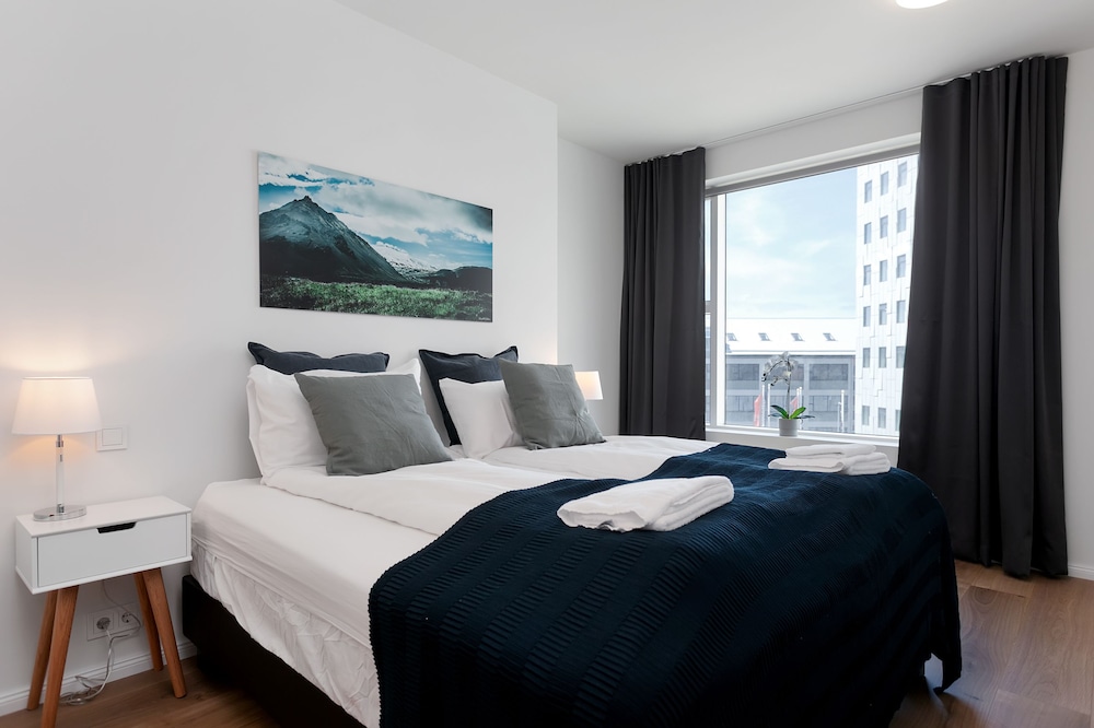 Premier Apartment, 2 Bedrooms, 2 Bathrooms photo 2