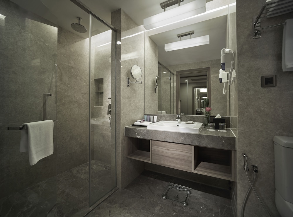 Executive Suite photo 2