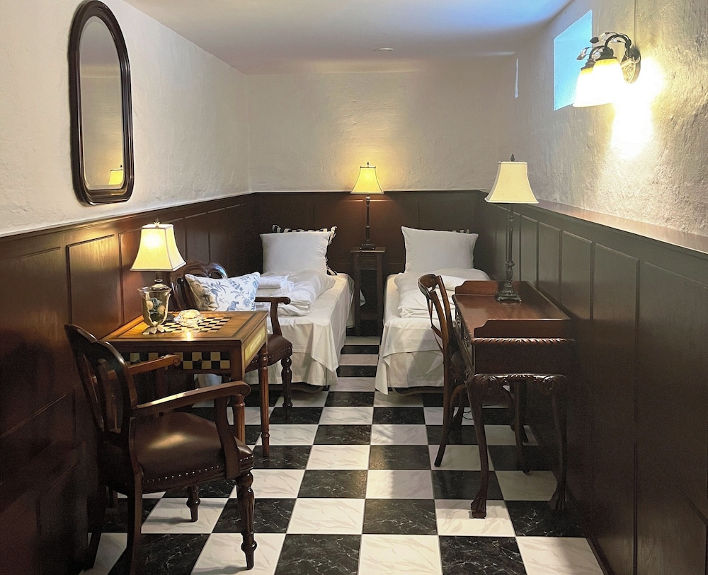 Apartment photo 3