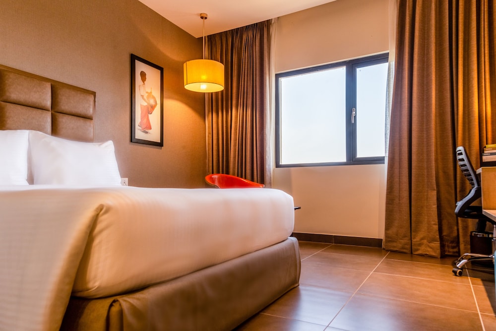 Executive Room, 1 King Bed, Non Smoking - Photo 5