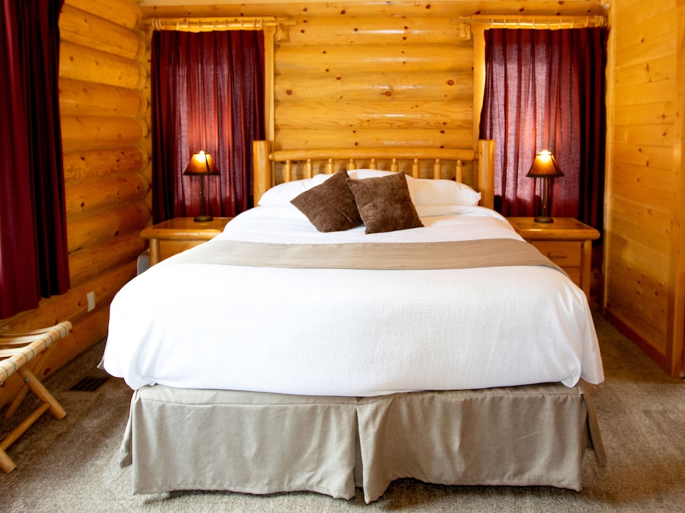 Luxury Cabin, Multiple Beds, Non Smoking, Kitchenette photo 1