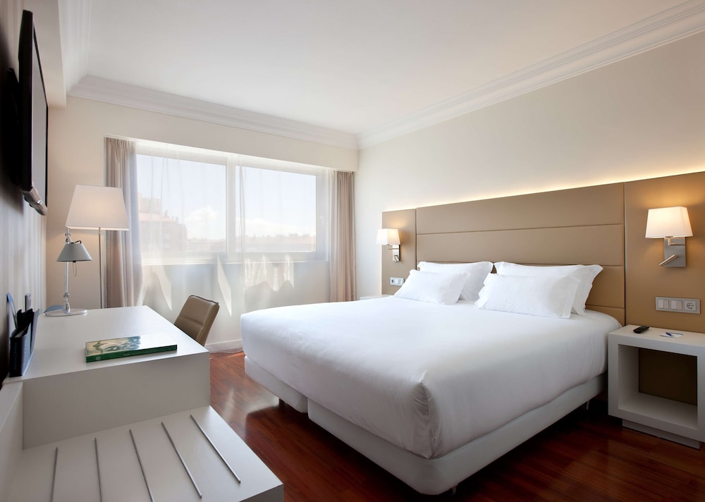 Standard Room (Extra Bed 3 adults) - Photo 1