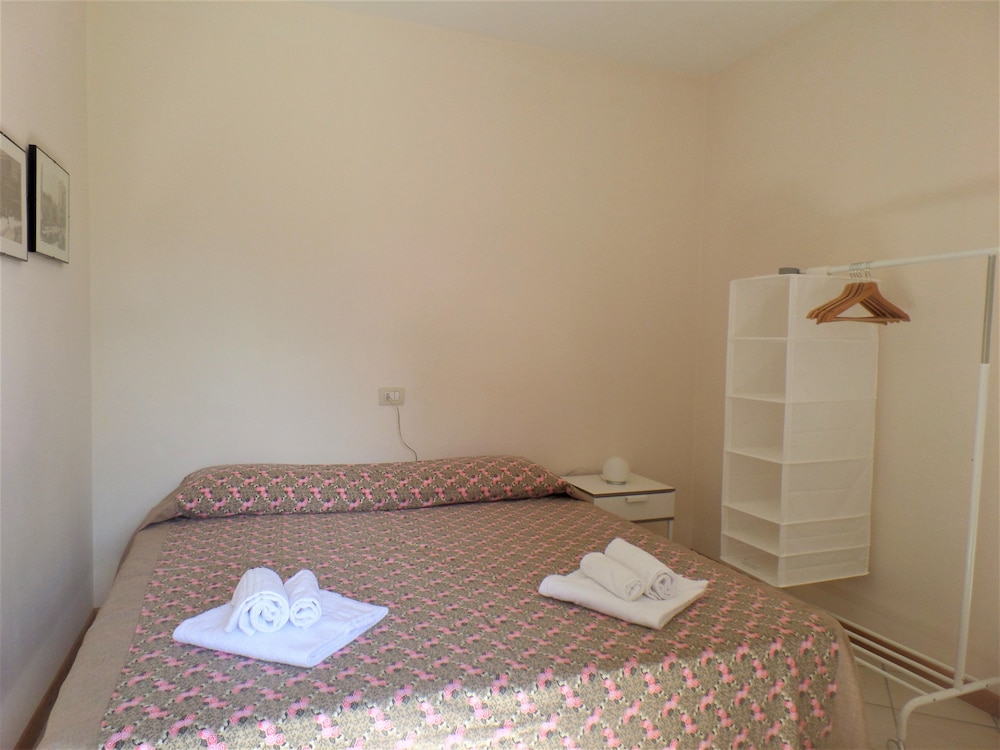 Apartment photo 2