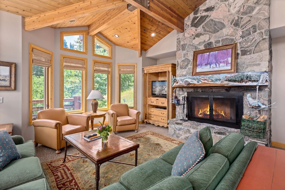 Condo, 4 Bedrooms