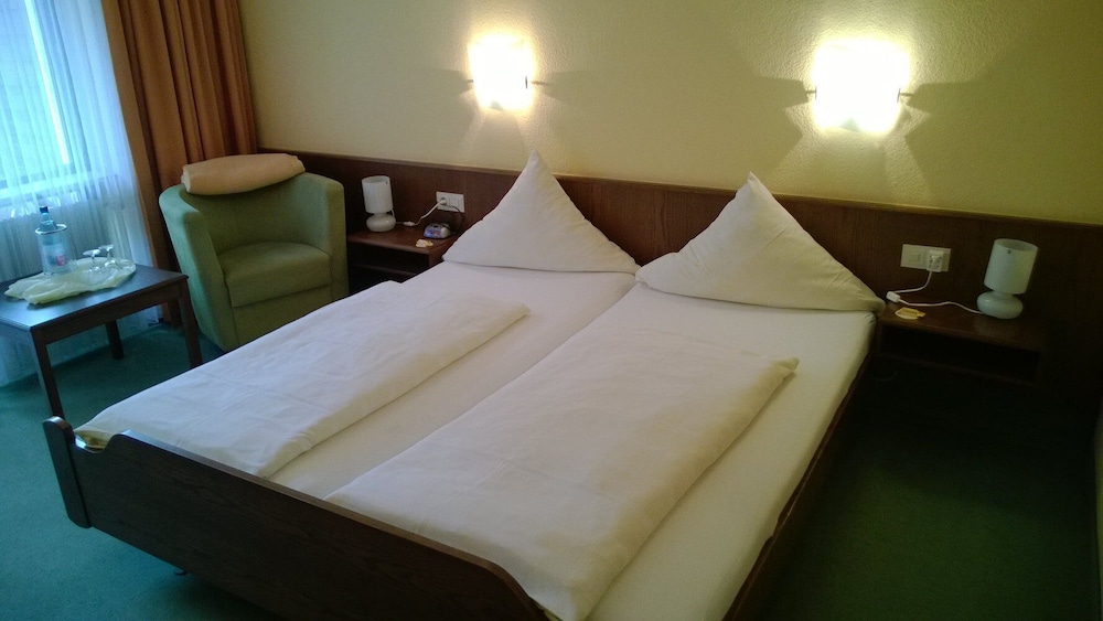 Double Room - Photo 3