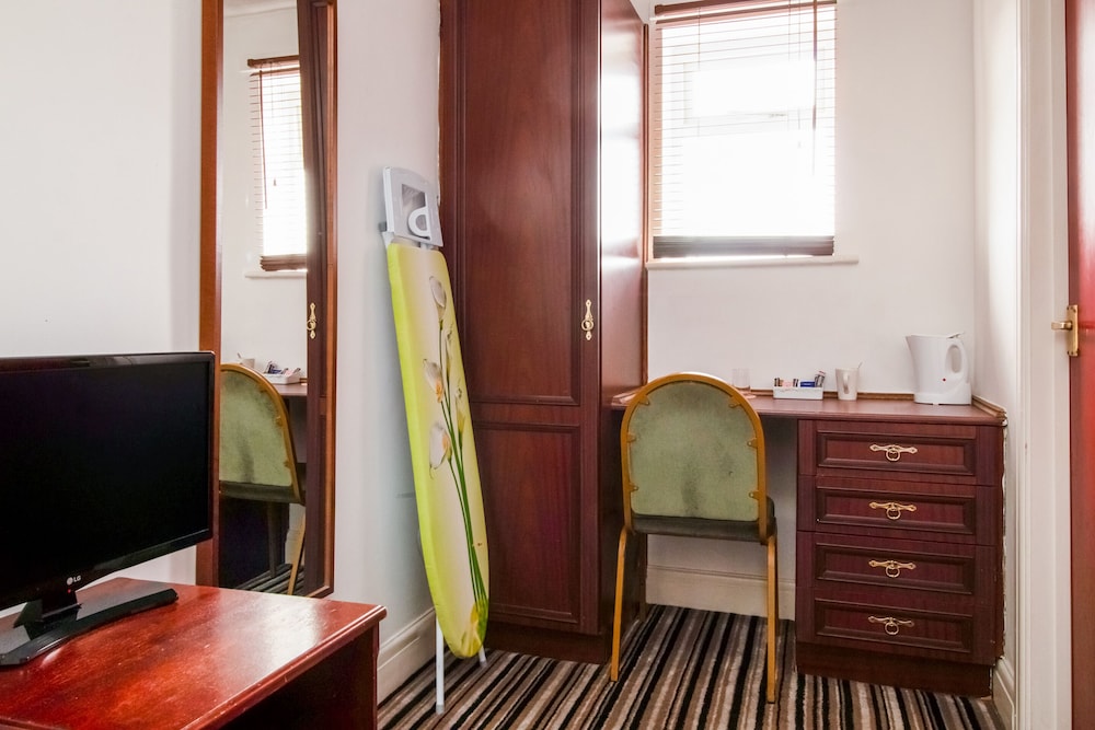 Standard Twin Room Shared photo 2