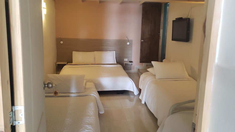 Family Quadruple Room photo 1