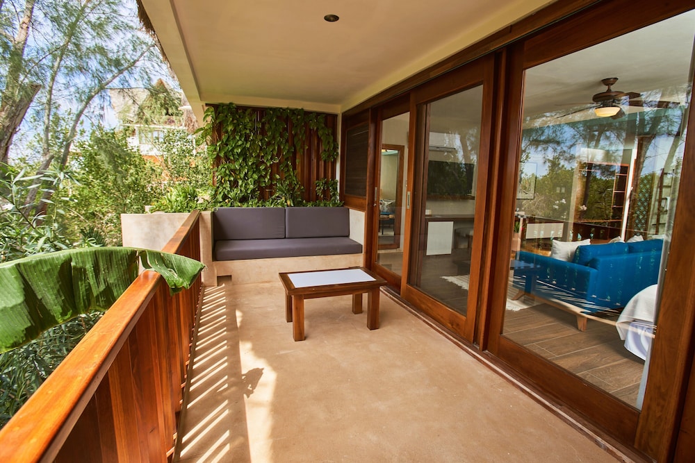 Superior Room, Balcony, Garden View photo 2