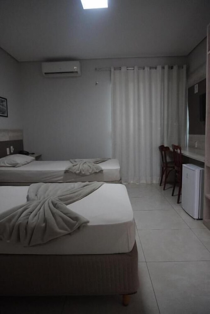 Standard Room, 2 Twin Beds