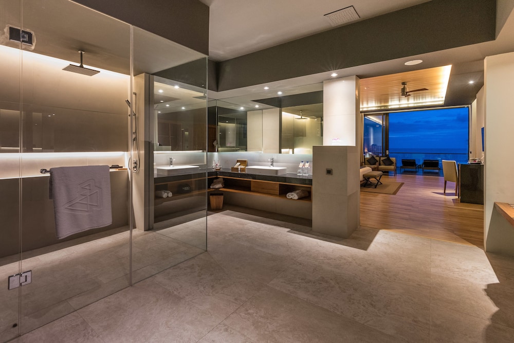 Presidential Penthouse photo 3