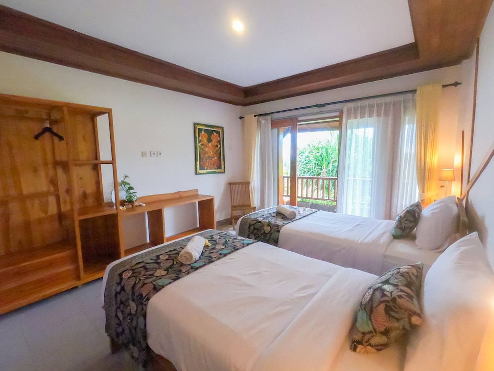 Economy Double or Twin Room, Private Bathroom, Partial Ocean View photo 1