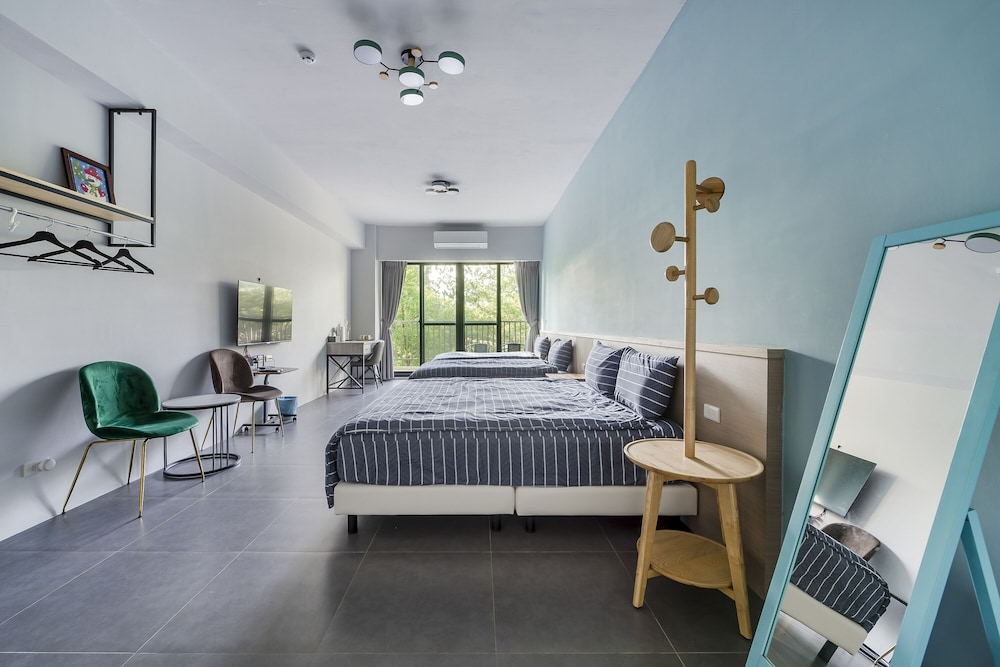 Quadruple Room with Garden View - Photo 1