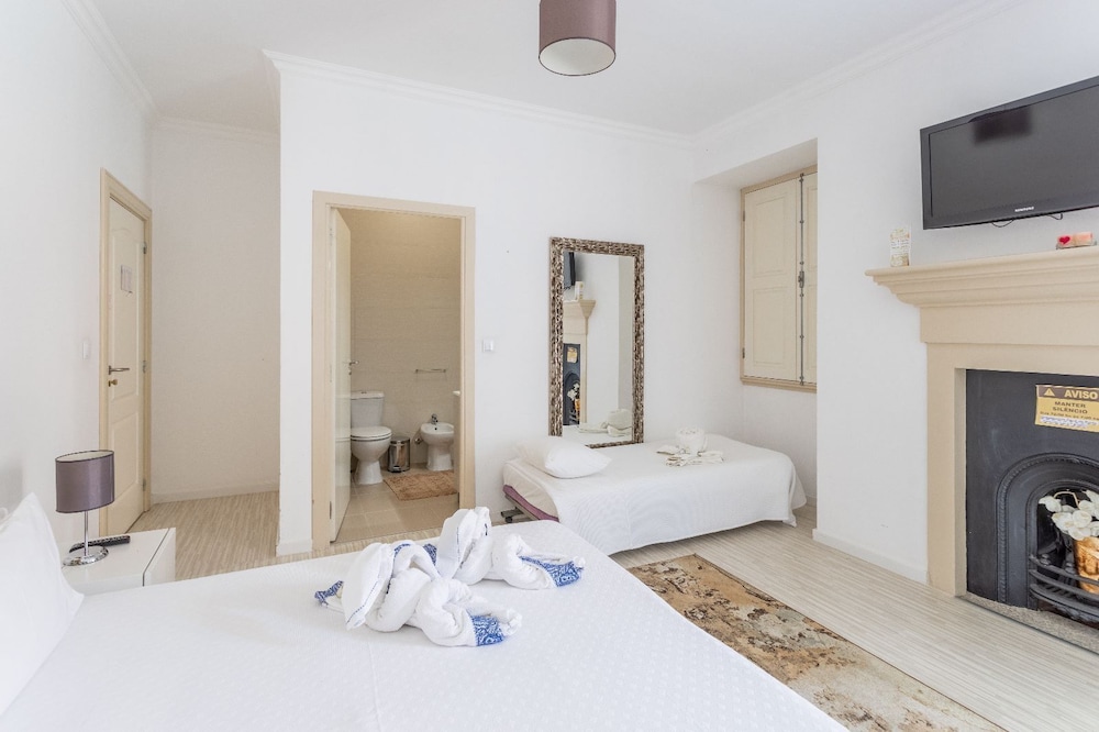 Family Double or Twin Room photo 1
