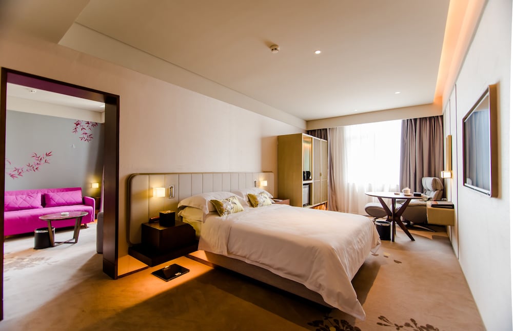 Business Suite photo 1
