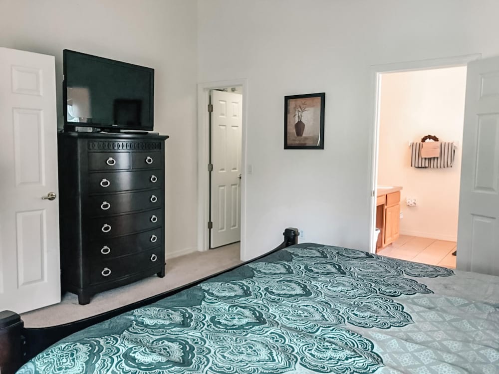 House, 4 Bedrooms
