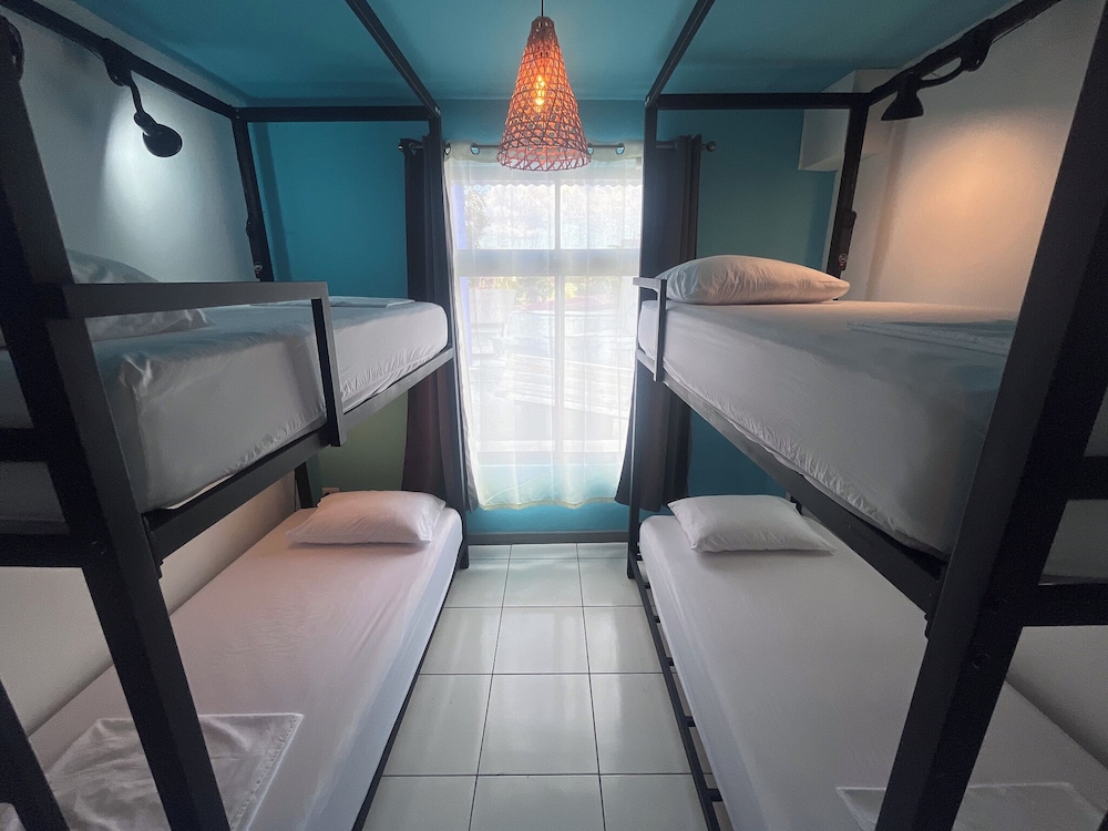 Standard Shared Dormitory, Women only, Shared Bathroom photo 2