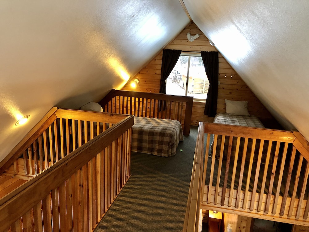 Cabin, Private Bathroom, River View (Riverside Cabins)