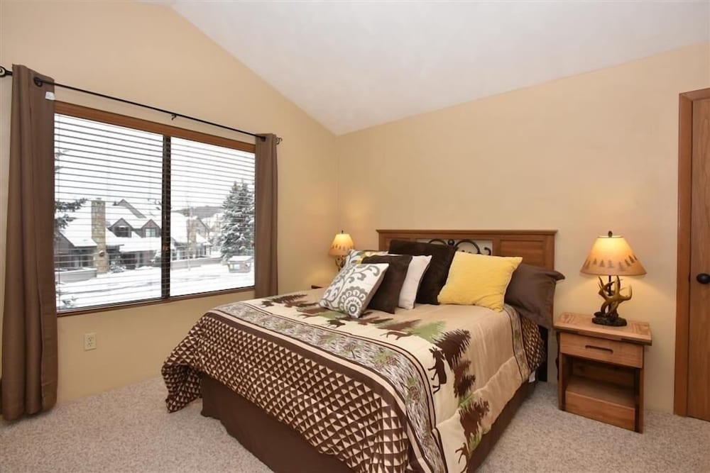 Condo, 1 Bedroom photo 1