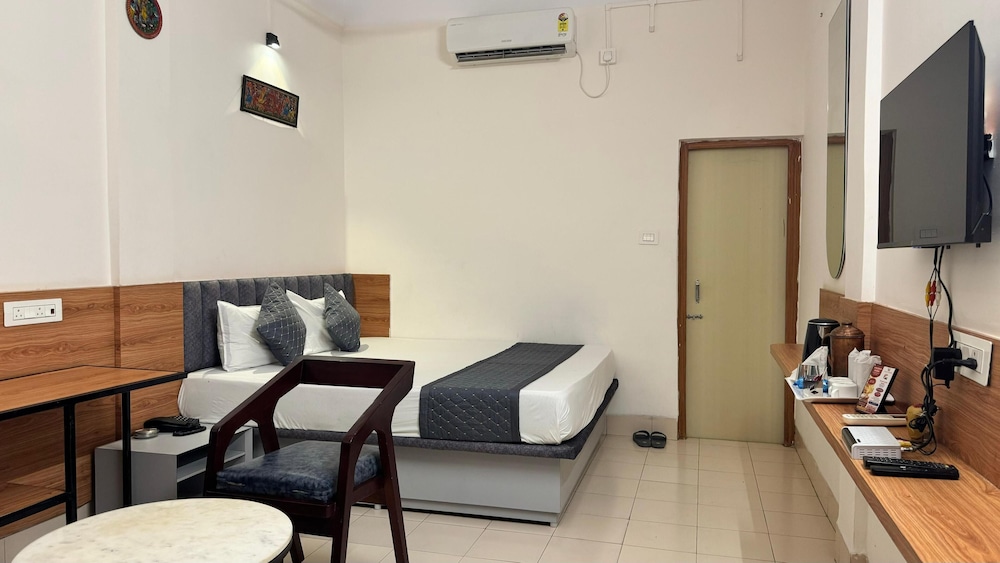 Deluxe Triple Room photo 2