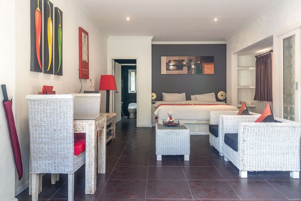 Three Bedroom Executive Private Pool Villa - Photo 3