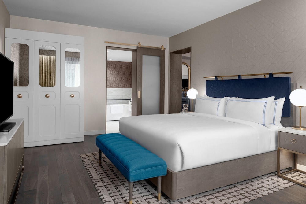 Suite, 1 Bedroom, City View