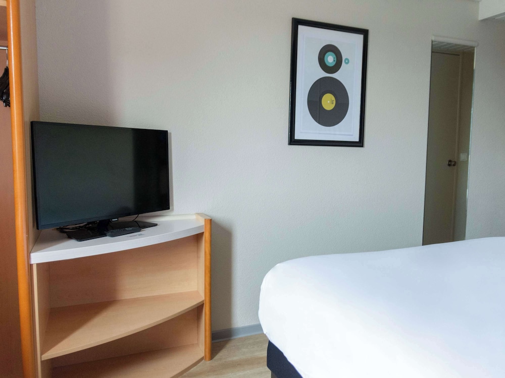 Standard Room, 1 Double Bed - Photo 4