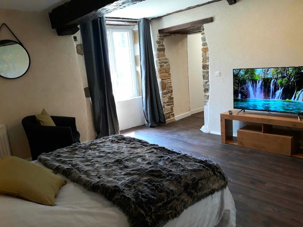 Deluxe Room - Photo 1