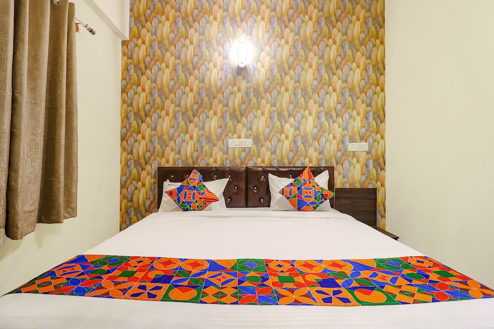 Deluxe Room - Photo 4