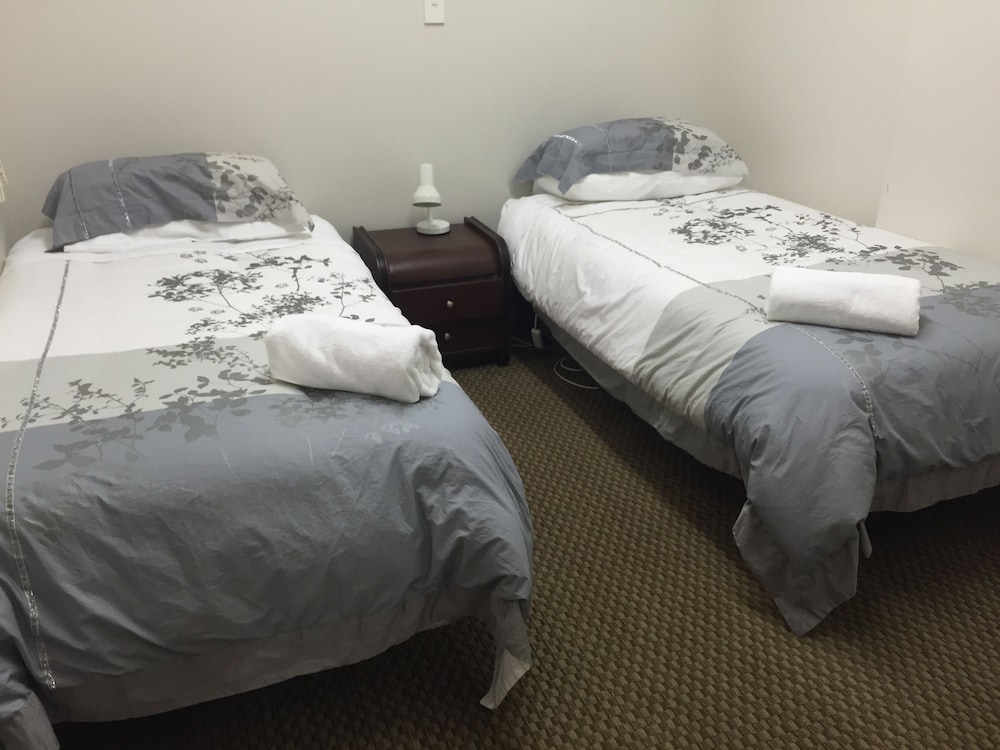 Standard Suite, 2 Bedrooms, Non Smoking, Kitchen photo 1
