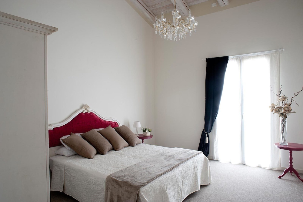 Double or Twin Room photo 1