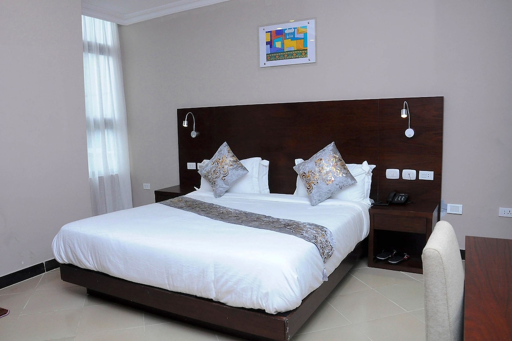 Business Double Room Single Use, 1 Double Bed, Smoking, Refrigerator & Microwave photo 1