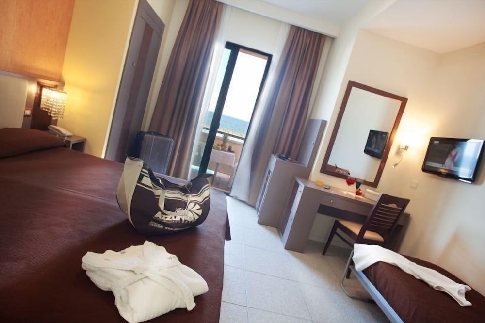 Exclusive Triple Room, Sea View