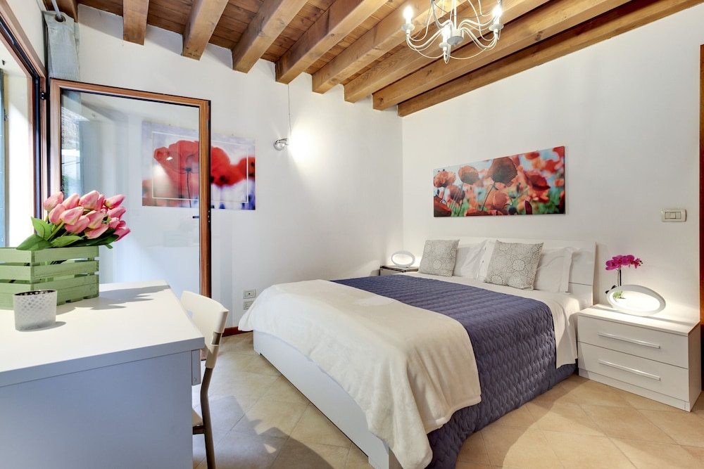 Apartment, 2 Bedrooms, Venetian Style 4 photo 2