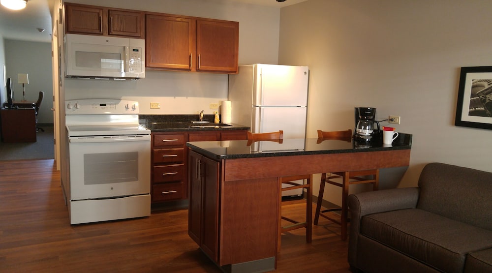Suite, 1 King Bed photo 3