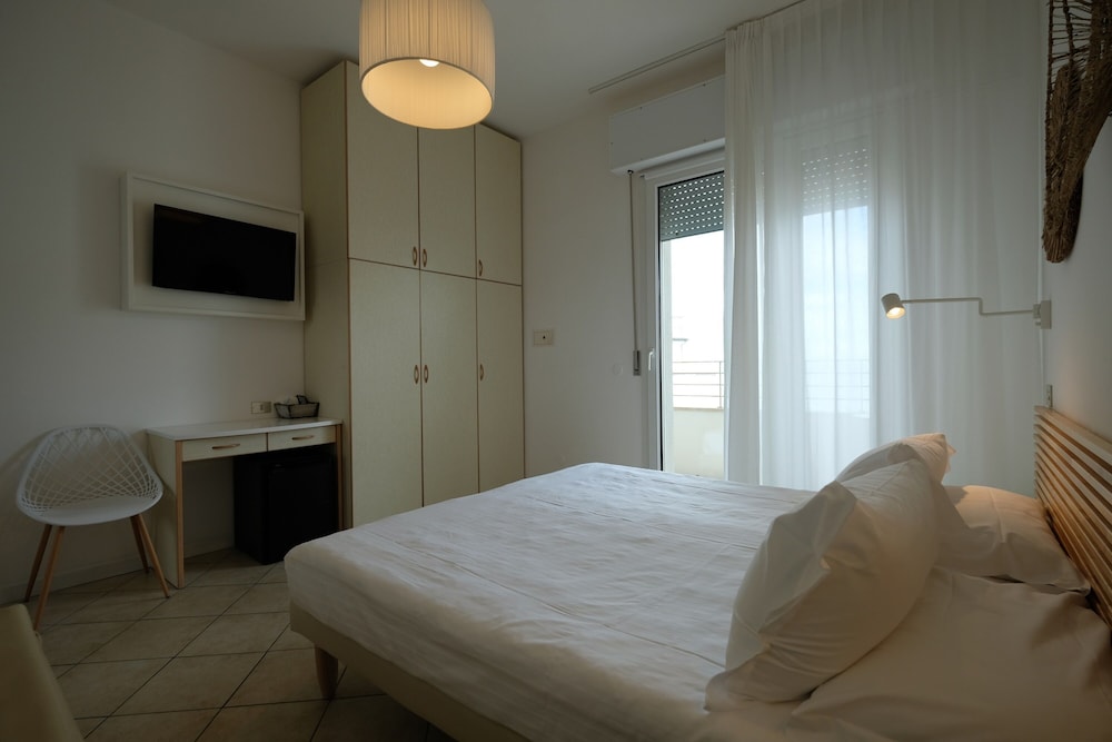 Classic Double Room - Photo 3
