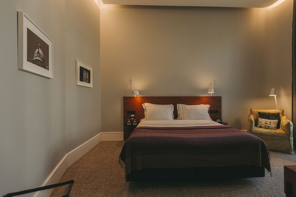 Attic Superior Room