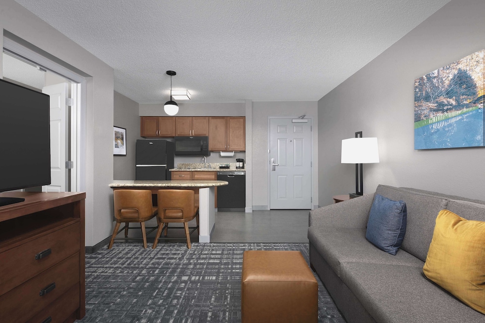 Suite, 2 Queen Beds - Photo 1