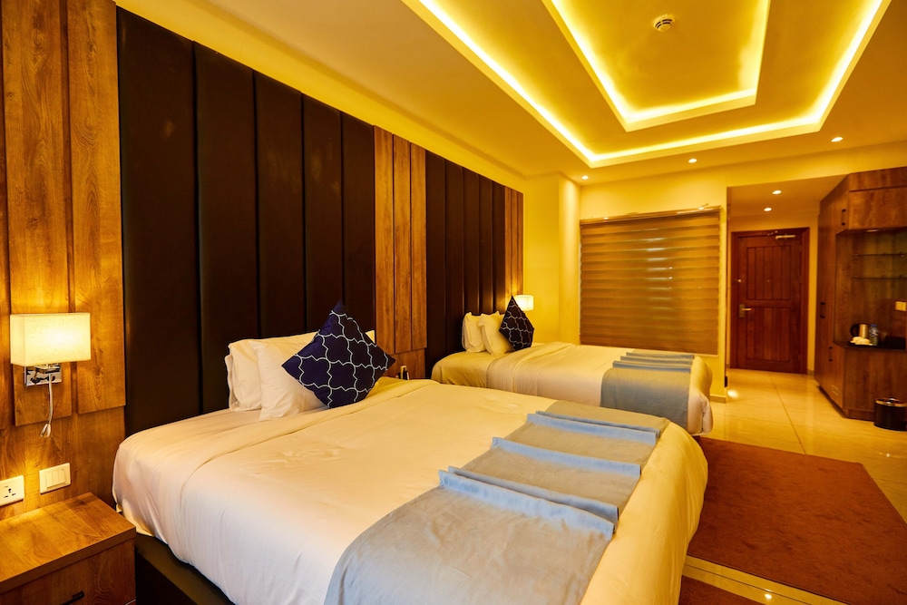 Luxury Twin Room - Photo 1