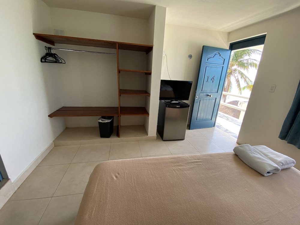 Basic Room One King zise Bed