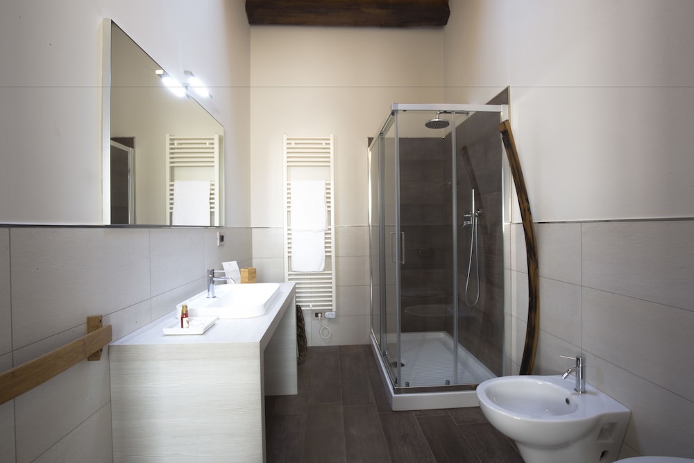 Superior Triple Room photo 3