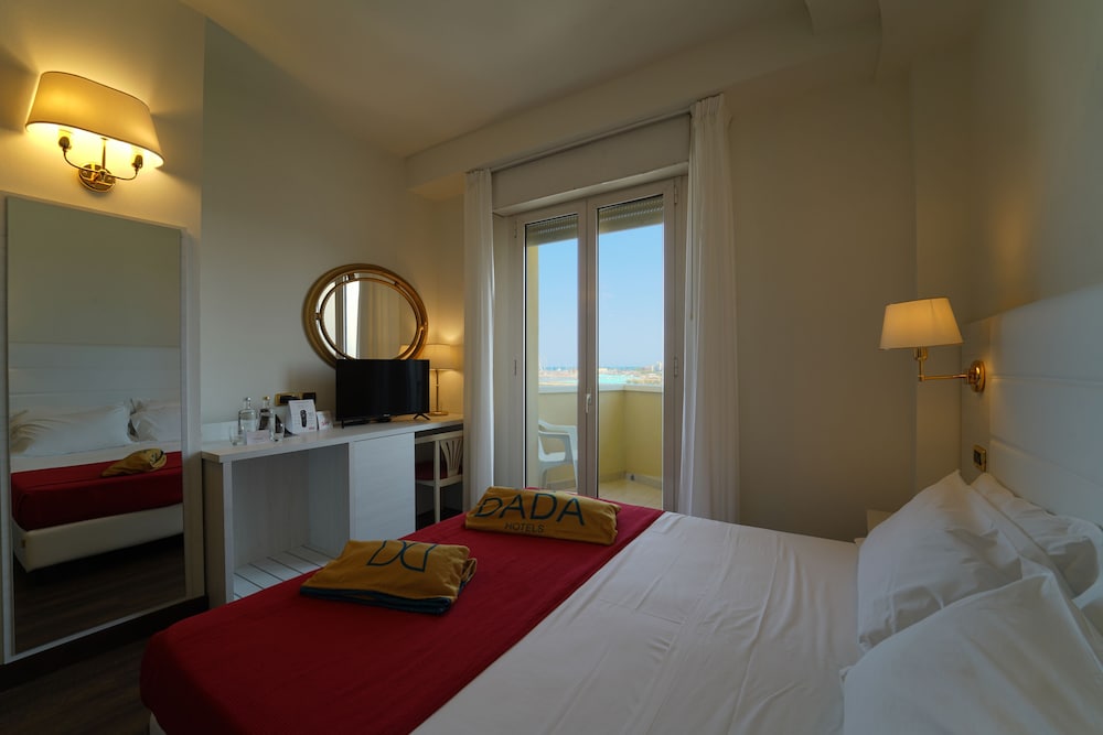 Executive Double Room Single Use, 1 Bedroom - Photo 4