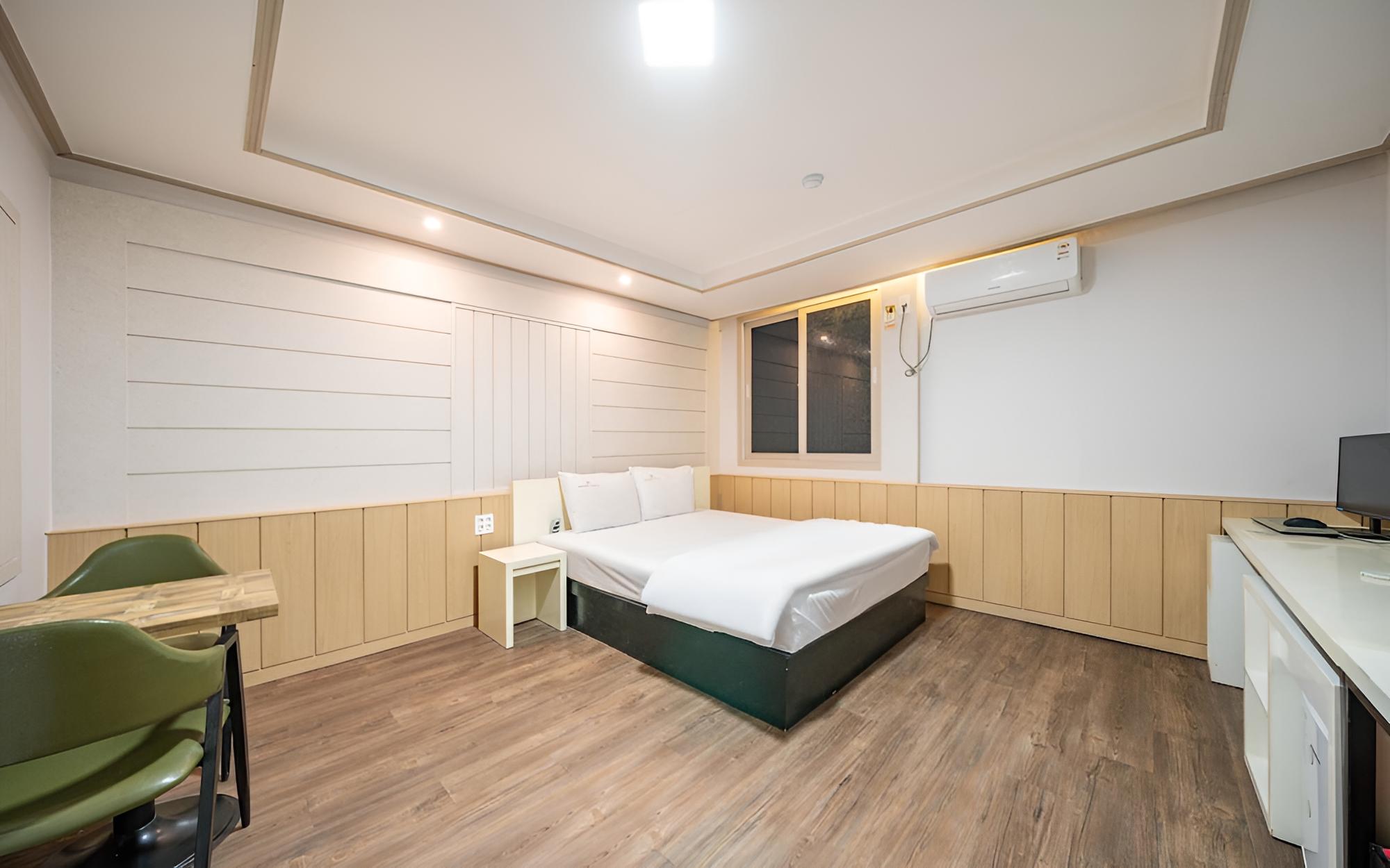 Room (Special Room)