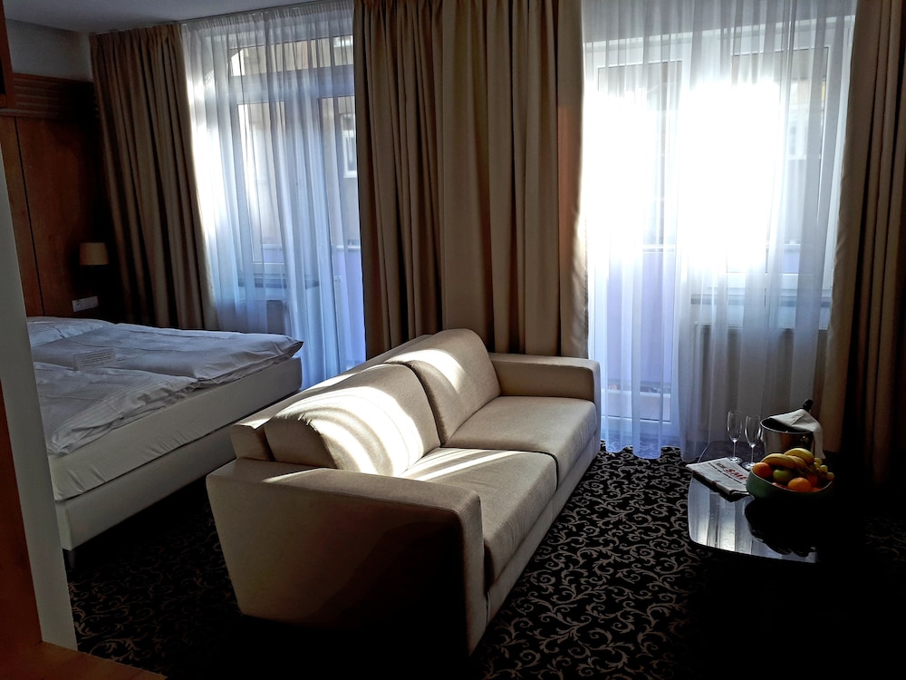 Deluxe Double Room, 1 Bedroom photo 3