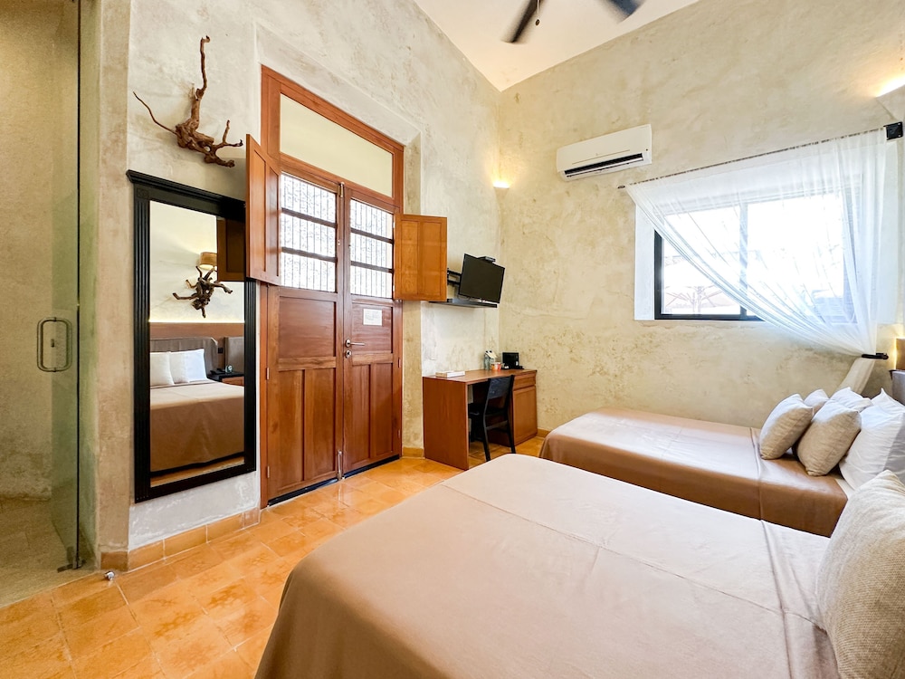Deluxe Double Room, Pool View photo 3
